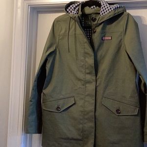 Women’s Vineyard Vines Raincoat:Small